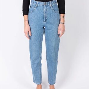Vintage 90s Tapered Leg Jean
